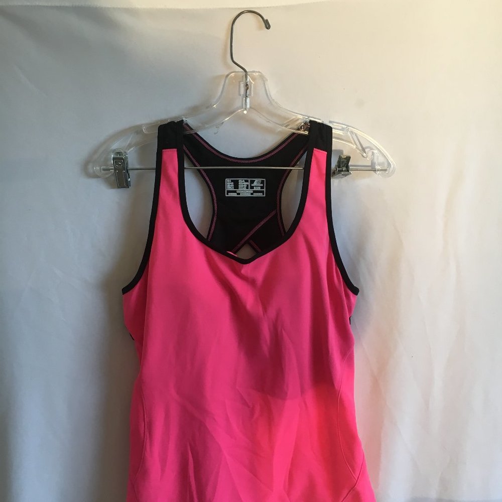 2/$24 NWOT New Balance  Exercise Top w/  Bra